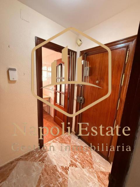 ** GRAN OPORTUNIDAD , PISO 3 HABITACIONES EN NUEVA MALAGA **