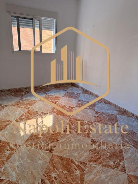 ** GRAN OPORTUNIDAD , PISO 3 HABITACIONES EN NUEVA MALAGA **
