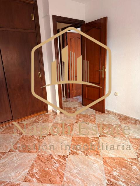 ** GRAN OPORTUNIDAD , PISO 3 HABITACIONES EN NUEVA MALAGA **