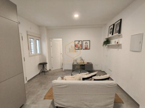 OPORTUNIDAD Piso Bajo en calle Carlinda s/n