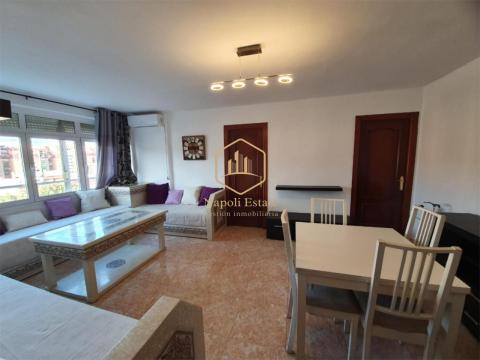 Amplia vivienda con vistas despejadas y excelente ubicación