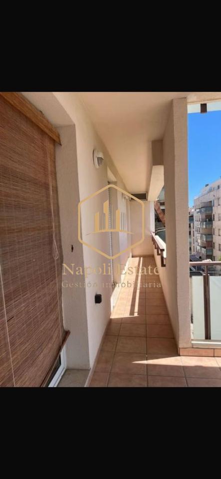 Napoli Estate presenta - Amplio piso de 3 dormitorios para larga temporada sin muebles