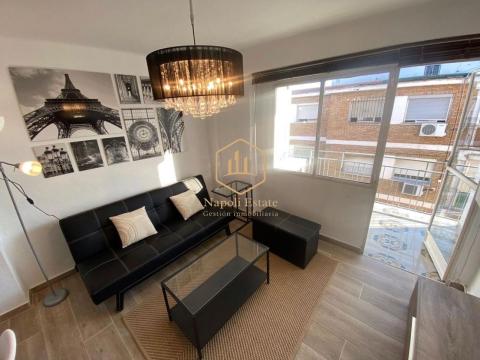 Se vende piso reformado con vistas panorámicas al mar y a toda la ciudad de Málaga