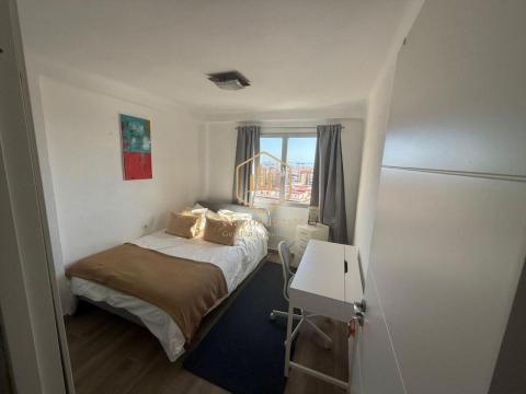 Se vende piso reformado con vistas panorámicas al mar y a toda la ciudad de Málaga