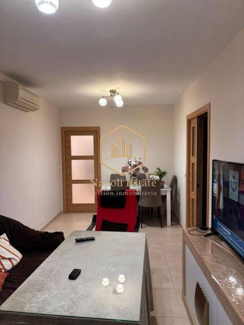 Piso completamente reformado en venta en Coín - Luminosidad, amplitud y listo para entrar a vivir.