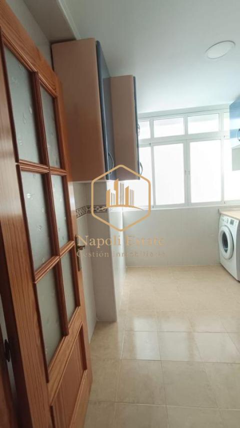 Exclusivo piso exterior en venta en el centro de Fuengirola - Luminosidad, privacidad y excelente ubicación