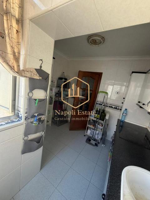 NAPOLI ESTATE presenta esta excelente oportunidad en una de las zonas más consolidadas y demandadas de Málaga.