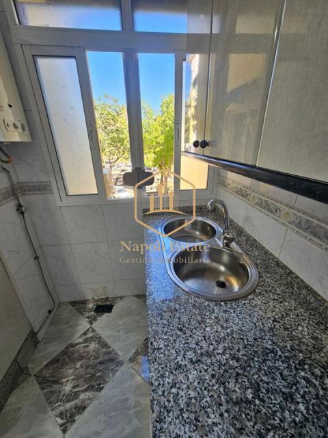 NAPOLI ESTATE presenta este luminoso piso a pasos del mar en Huelin