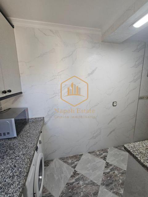 NAPOLI ESTATE presenta este luminoso piso a pasos del mar en Huelin