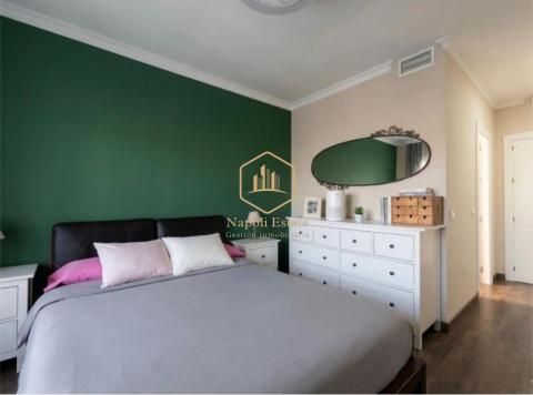 NAPOLI ESTATE presenta EXCLUSIVA propiedad en urbanizacion - Parque Litoral, Málaga