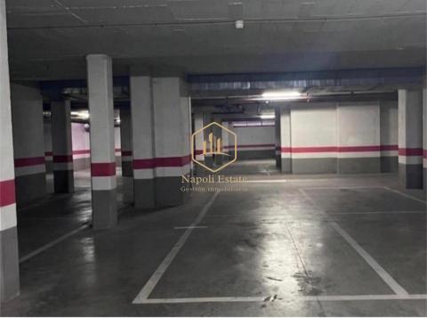 NAPOLI ESTATE presenta EXCLUSIVA propiedad en urbanizacion - Parque Litoral, Málaga