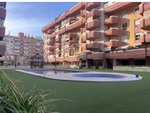NAPOLI ESTATE presenta EXCLUSIVA propiedad en urbanizacion - Parque Litoral, Málaga