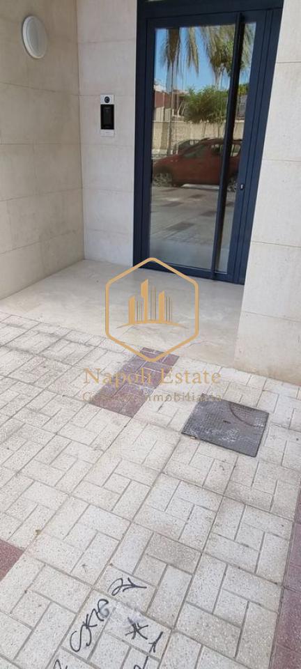 NAPOLI ESTATE presenta piso de obra reciente con garaje y trastero en Ortega y Gasset