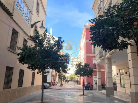 Napoli Estate presenta esta excelente vivienda en alquiler de larga temporada