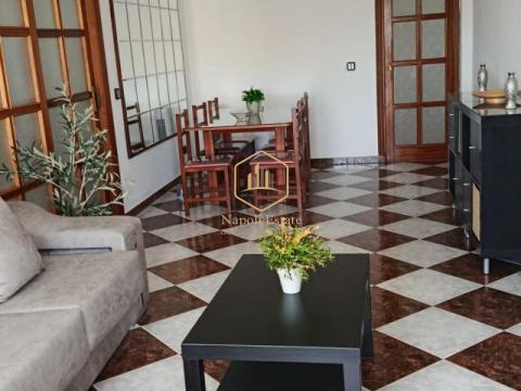 Piso en alquiler de larga temporada en Los Guindos, Málaga