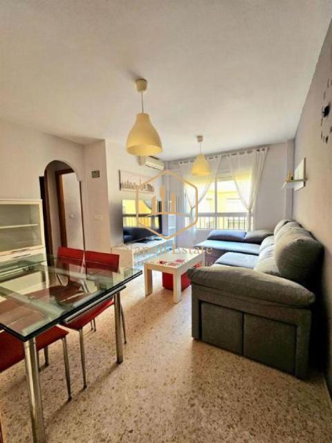 MAGNÍFICO ÁTICO CON AMPLIA TERRAZA Y SOLÁRIUM PRIVADO